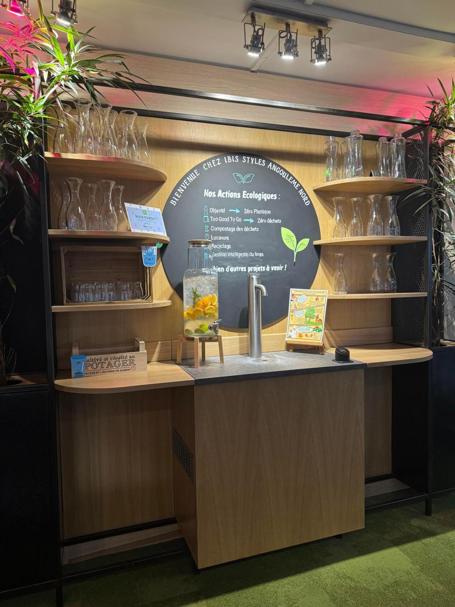 Ibis Styles Angouleme Nord - Hotel Restaurant Champniers  Bagian luar foto